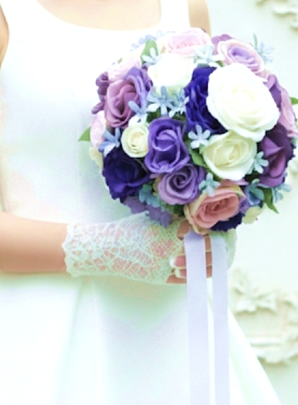 ブルー＆パープルグラデーションの洗練ラウンドブーケ