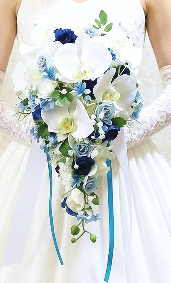 キャスケードブーケ 　胡蝶蘭　薔薇　白＆ブルー系｜造花ウエディングブーケ（アーティフィシャルフラワー）