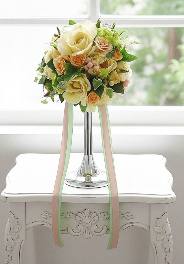 優しいイエロー＆オレンジ＆実の物のナチュラルソフトなラウンドブーケ