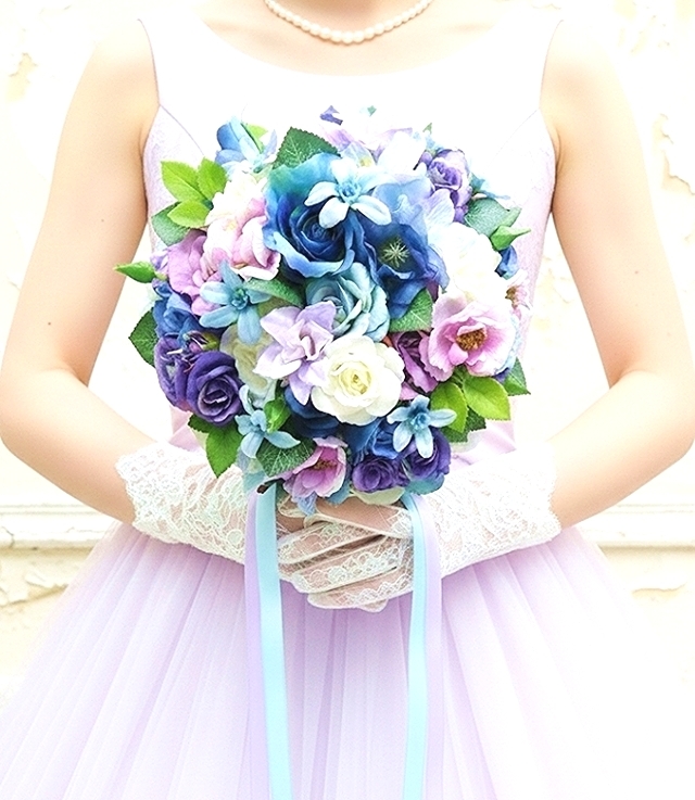 ブルー＆パープルグラデーションの爽やかラウンドブーケ
