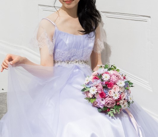 最高の結婚式での最高の笑顔を願って、アートフラワーブーケを、オーダーメイドで制作しています。