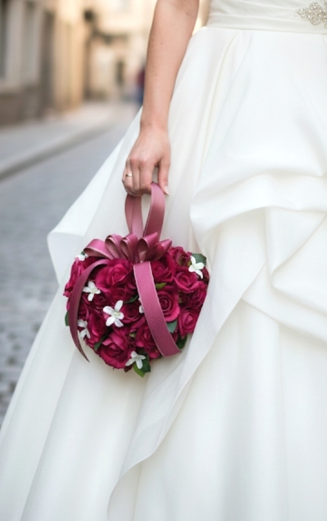 ローズピンクの薔薇＆ホワイトスターのハートのバッグブーケ