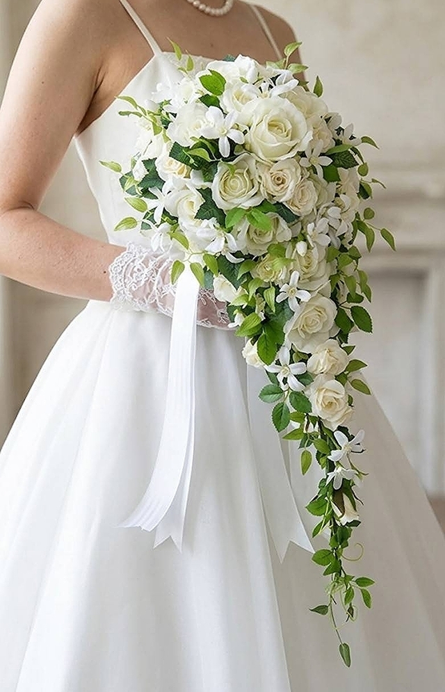 キャスケードブーケ 薔薇 白系｜造花ウエディングブーケ（アーティフィシャルフラワー）