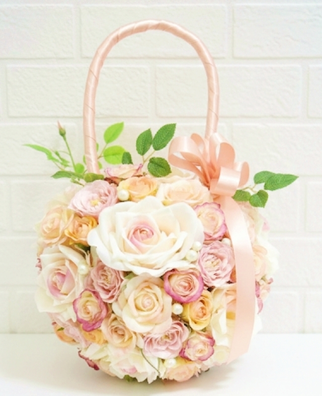 ピンク＆オレンジのパステルカラーのボールブーケ