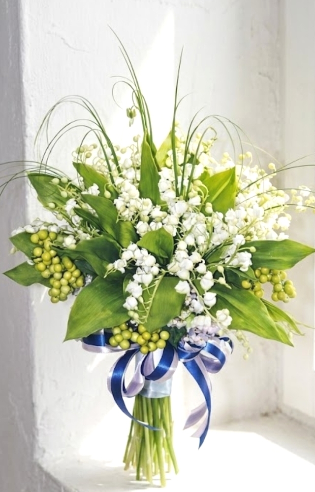 鈴蘭＆紫陽花＆実の物のナチュラルスタイルブーケ