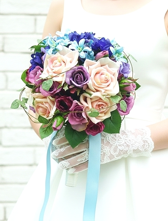 ピンク＆パープル＆ブルーのミックスカラーのラウンドブーケ