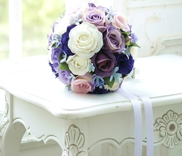 ブルー＆パープルグラデーションの洗練ラウンドブーケ