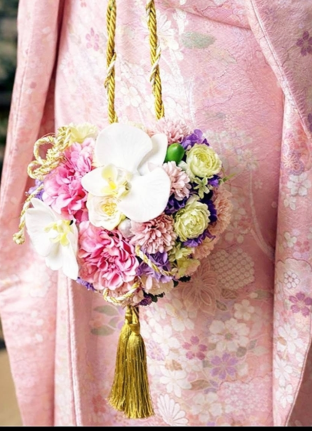 和装用ボールブーケ　バラ　和の小物　ミックスカラー系｜造花　ウェディングブーケ（アーティフィシャルフラワー）