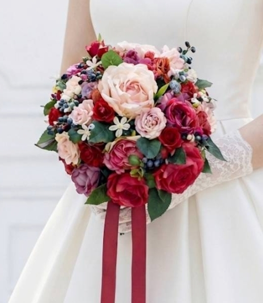 ラウンドブーケ｜バラ｜ビビッドローズ＆ディープローズ×パープル｜造花ウェディングブーケ（アーティフィシャルフラワー）