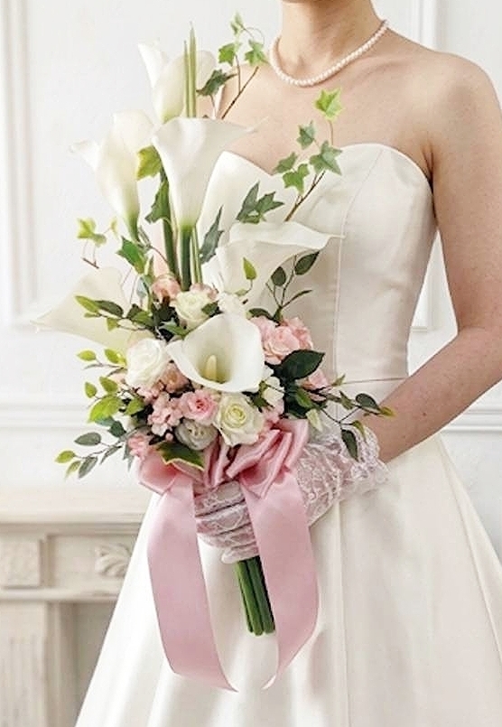 アームブーケ　カラー　白系　エレガント｜造花ウエディングブーケ｜アーティフィシャルフラワー