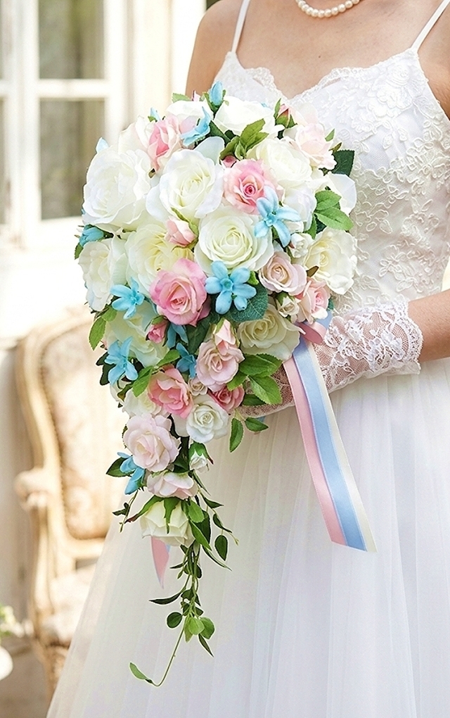 キャスケードブーケ 薔薇　白＆ピンク系｜造花ウエディングブーケ（アーティフィシャルフラワー）