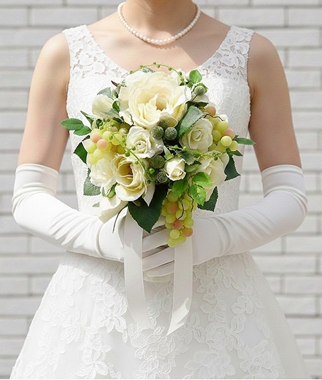 ラウンドブーケ｜バラ＆葡萄｜造花ウェディングブーケ（アーティフィシャルフラワー