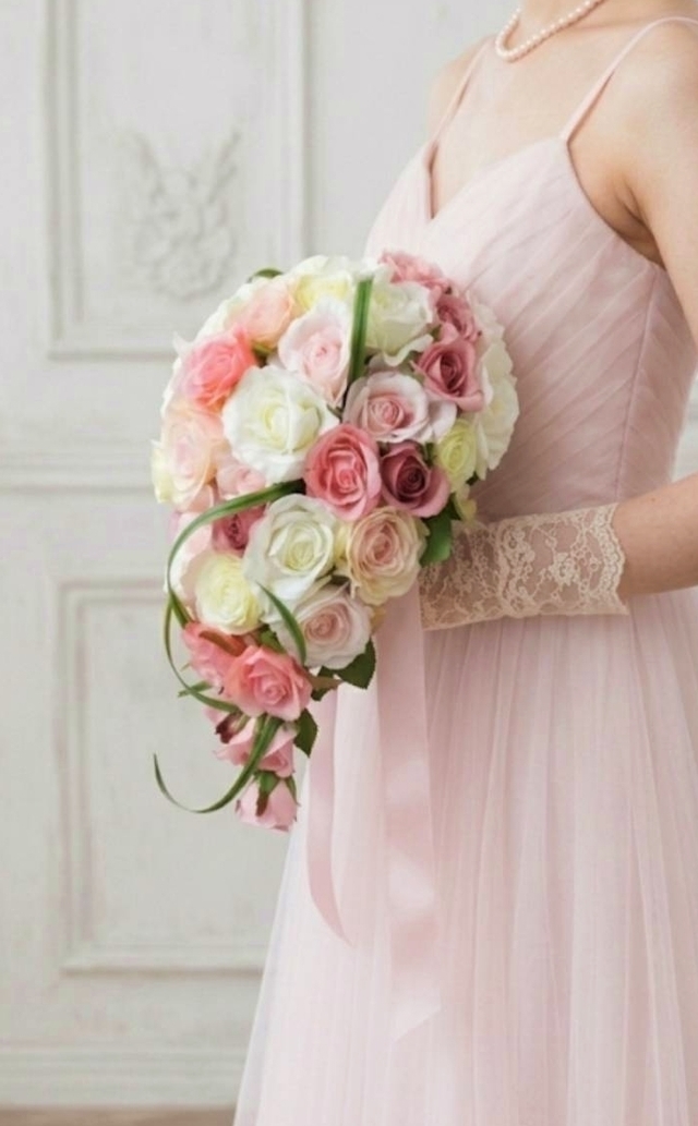 ティアドロップブーケ 薔薇 白＆ピンク系｜造花ウェディングブーケ（アーティフィシャルフラワー）