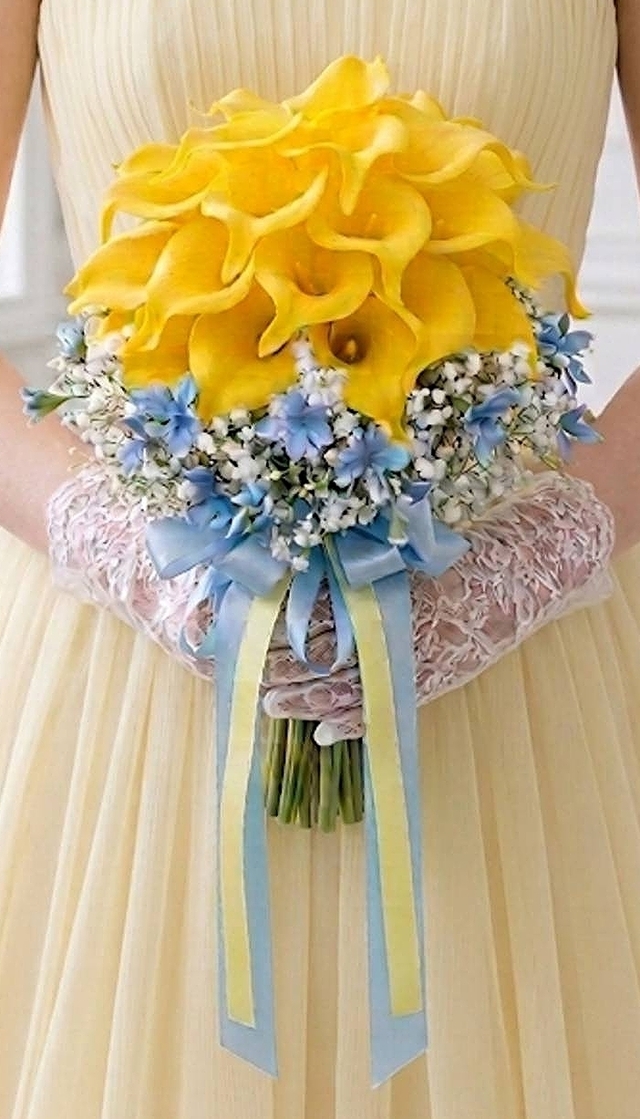 クラッチブーケ カラーリリィ　イエロー＆ブルー系｜造花　ウェディングブーケ（アーティフィシャルフラワー）