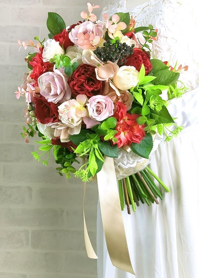 クラッチブーケ 薔薇 　赤＆ピンク系｜造花　ウェディングブーケ（アーティフィシャルフラワー）