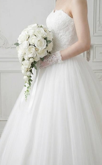 キャスケードブーケ 　白薔薇　白系｜造花ウェディングブーケ（アーティフィシャルフラワー）